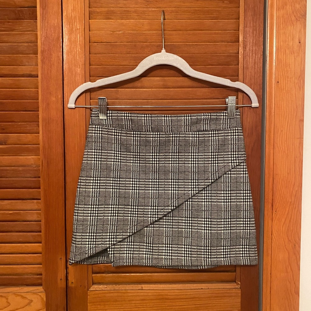 Brandy Melville tweed skirt